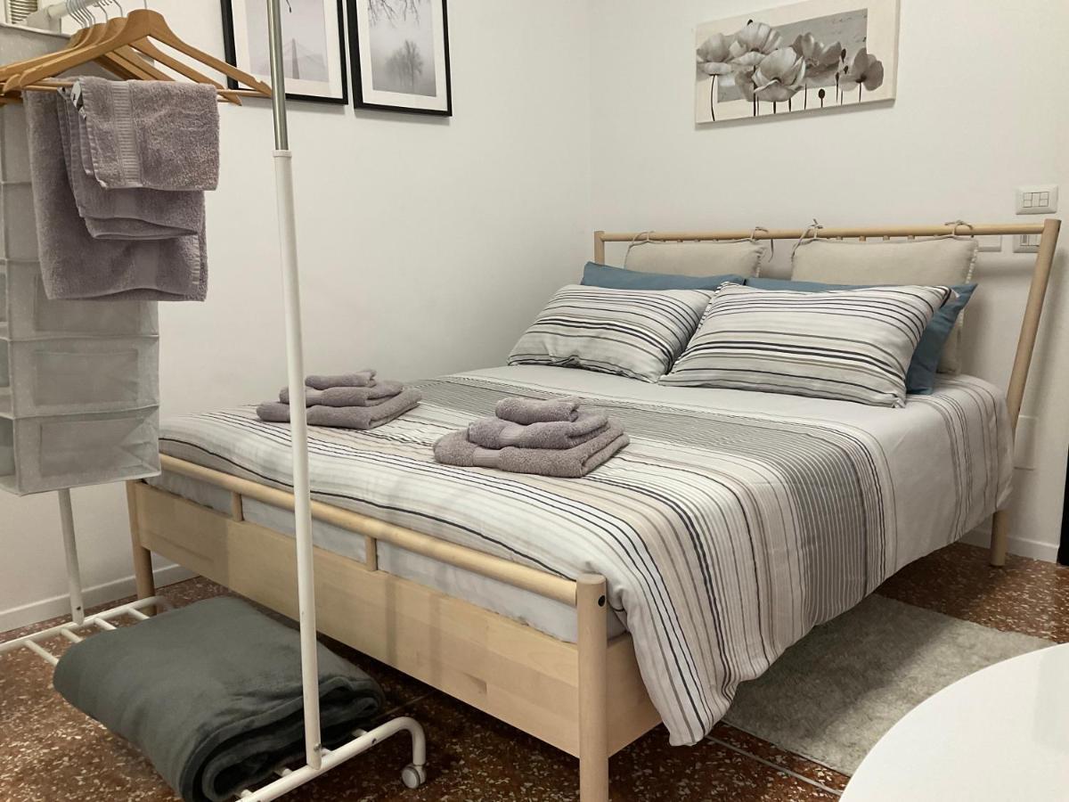 Studio 25 Apartment - Near Metro M3 Milano Dış mekan fotoğraf