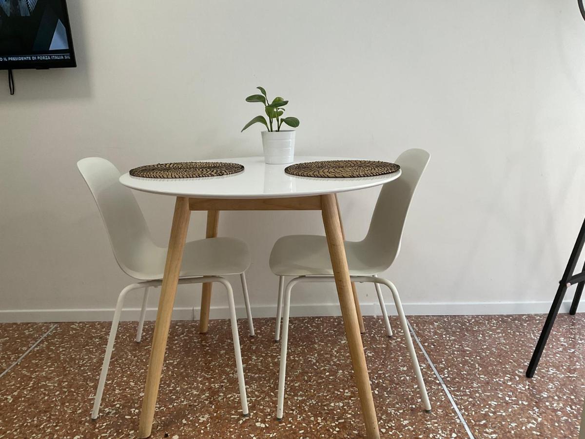 Studio 25 Apartment - Near Metro M3 Milano Dış mekan fotoğraf