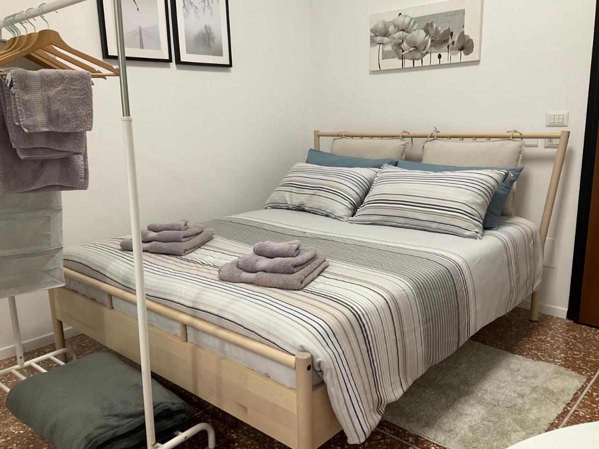 Studio 25 Apartment - Near Metro M3 Milano Dış mekan fotoğraf
