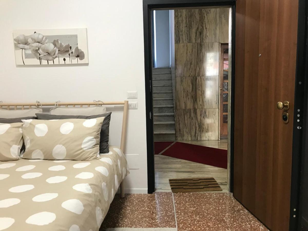 Studio 25 Apartment - Near Metro M3 Milano Dış mekan fotoğraf