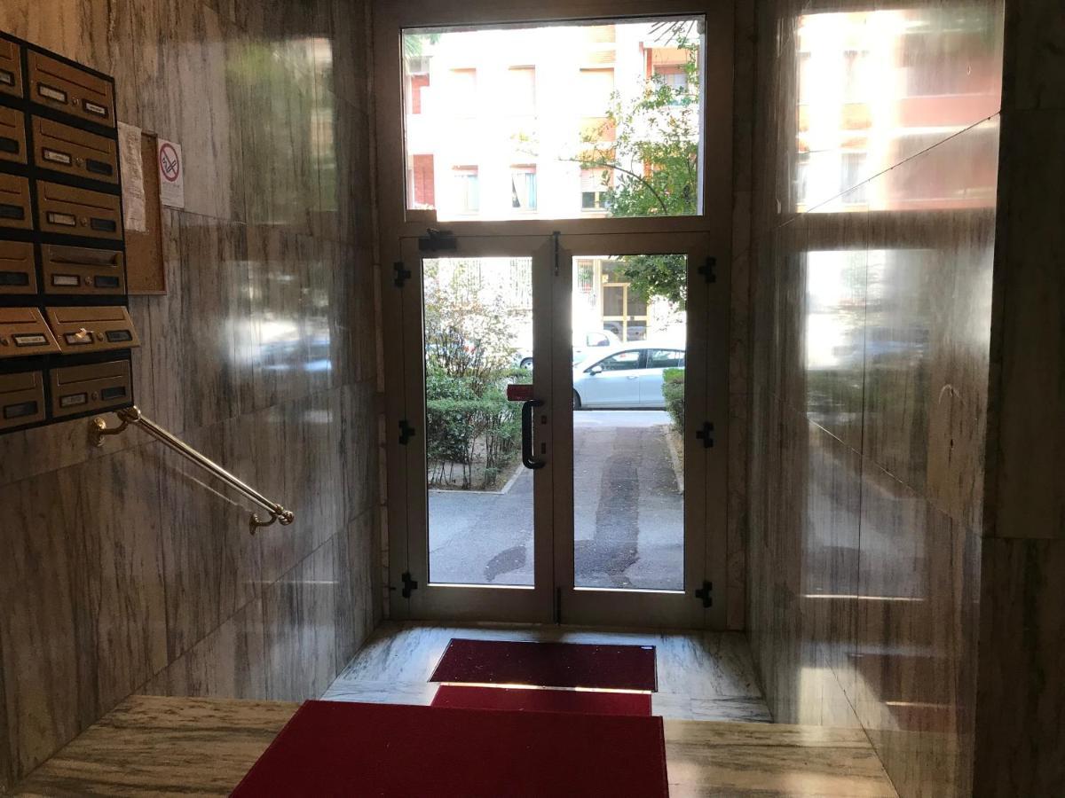 Studio 25 Apartment - Near Metro M3 Milano Dış mekan fotoğraf